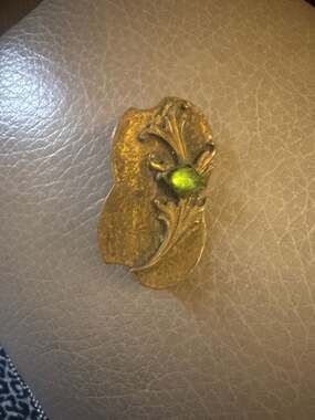 Antique Art Nouveau Brass Sash Brooch with Peridot Green Glass Stone